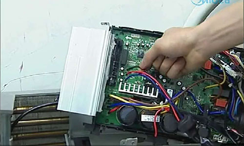 耿马美的空调电话是多少